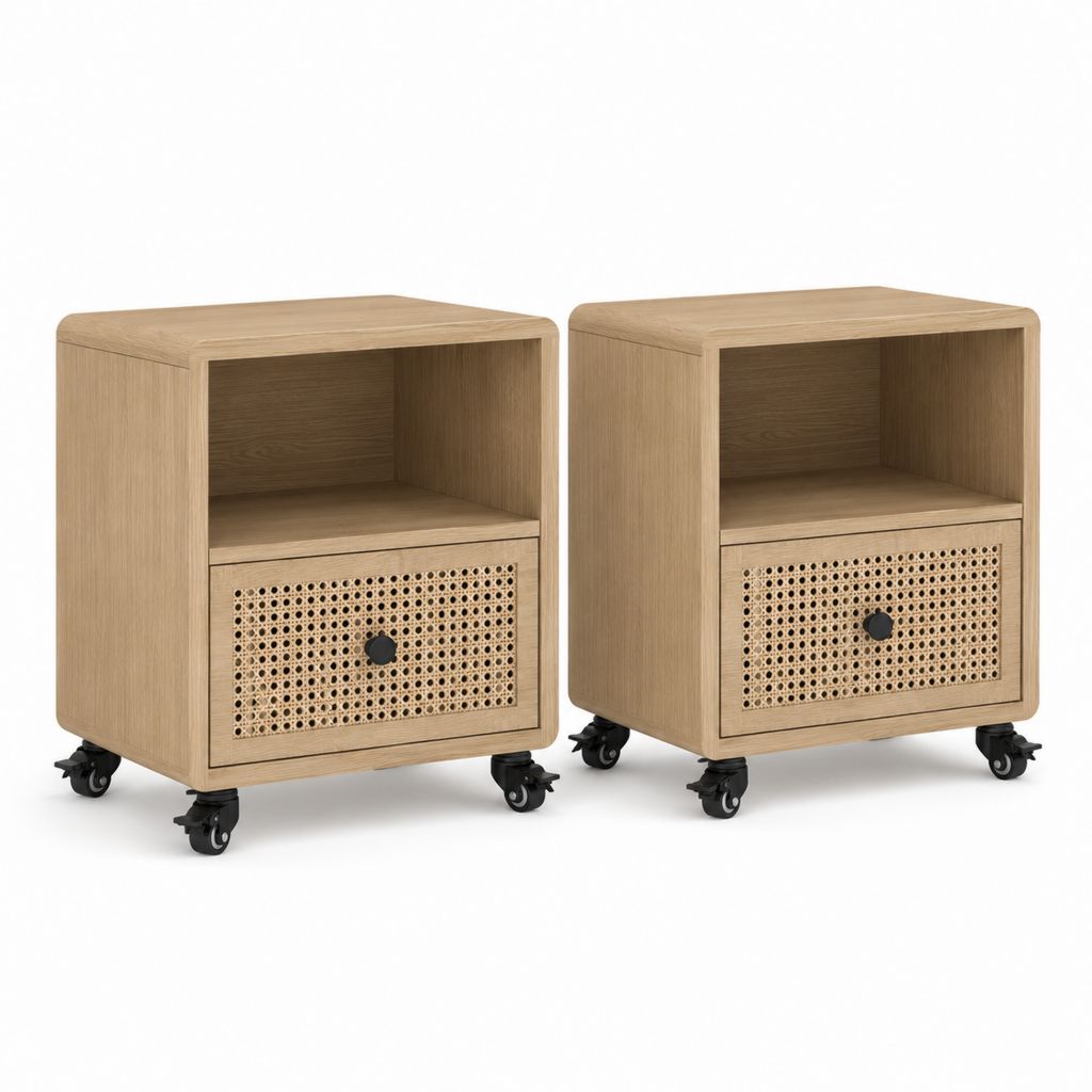 Set di 2 comodini con ruote e cassetto in MDF impiallacciato rovere e rattan, rovere naturale e nero, 45 × 40 × 60 cm ciascuno